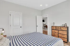 Green Light Haven, Comfort in Columbus, 2BR, Grill - Image 2