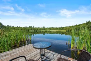 Lake - Spa - Pool Table - Chalet Ookpik - Image 3