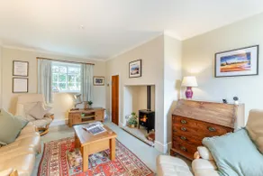 3 Bed in Newton oc-n33394 - Image 4