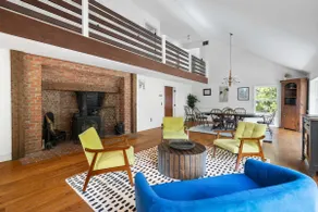 5-BR Vermont Retreat w/ Hot Tub & Mountain Views - Image 4