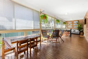 Dolphin Cove - Pet Friendly with Fireplace - Image 4