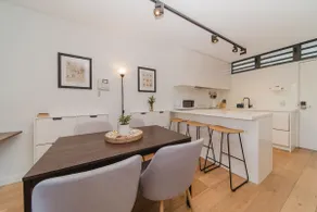 Cosy Urban Escape near Sydneys Top Attractions - Image 5
