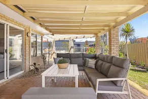 Broadbeach Retreat - 300m walk to the beach - Image 4