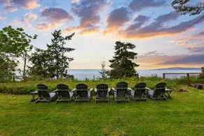 Maxwelton Aerie | Bluffside Puget Sound Views - Image 2