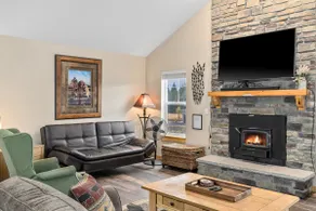 Raintree at Roslyn Ridge - Cozy Retreat - Image 4