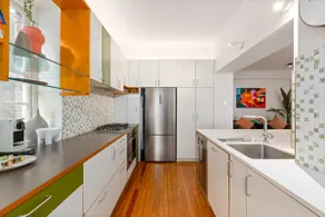 Spacious 3-Bed Home in Princeton Pearl Double Bay - Image 3