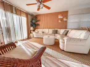 Beachside Oceanview unit with pool - Image 4