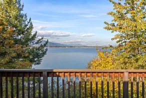 Lakeshore Getaway - Lakefront Cabin - Image 4