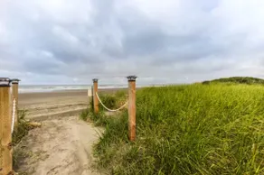 Lighthouse Views in Westport! - Image 2