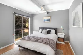Lakeview Retreat Bonnie Doon - Sleeps 11 - Image 3