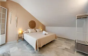 3 Bedroom Awesome Apartment In Aznalcazar - Image 5