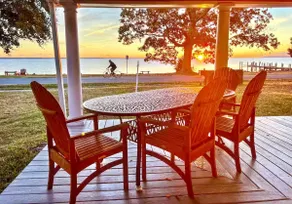 Waterfront Retreat • The Pearl • 4BR • 7 Bed - Image 2