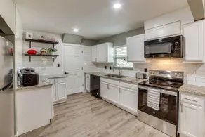 Walk to East Texas A&M! Home w/ Pet-Friendly Yard - Image 4