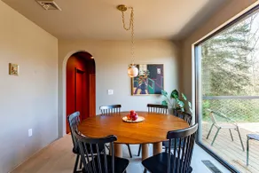 High Meadow House - Scenic Views with Deck & Games - Image 2
