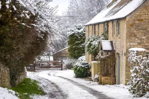 Charming 17th Century Cotswold Cottage - Image 2