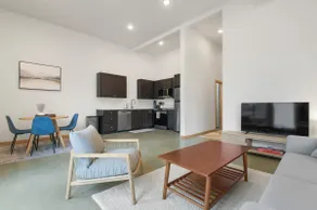 Minimalist Modern Suite - Image 4