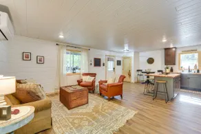 Lake Days, Links & Trails! Danbury Cottage - Image 5