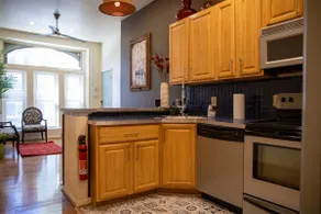 Eclectic Comfort: 2BR w/ Balcony Near MICA & JHU - Image 4