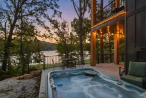 Ha Ha Hideaway - Views, Hot Tub & More! - Image 3