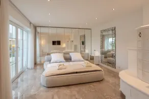 Design house w/ hot tub, sauna & Eifel views - Image 3