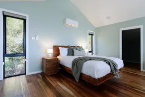 Elevated Modern Escape with Tennis Court Access - Image 2