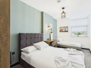 Darlington Town Centre 1 Bedroom Modern Apartment - Image 5