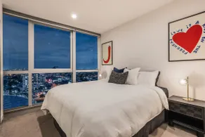Rooftop Pool 2BR at the Gabba with City Views - Image 3