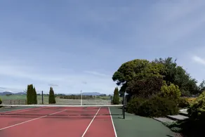 Melrose Retreat with Court Access - Image 3