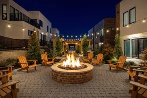 Noa Nashville | Pool, Sauna, Cold Plunge, Firepit - Image 3