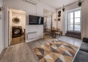 2-Bed River View | Private Terrace+Sauna - Image 2
