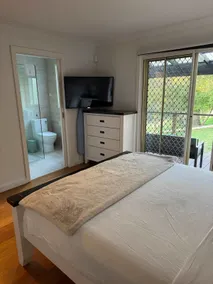 The Grandview Retreat, Riverside Farmstay Escape - Image 5
