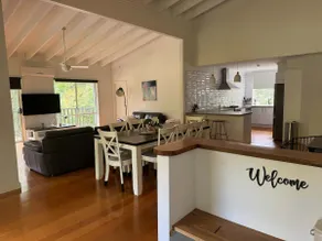 The Grandview Retreat, Riverside Farmstay Escape - Image 3