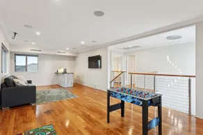 The Lake House | 6 Beds + Spa, 4 Min Coogee Beach - Image 4