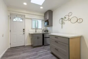 @ Marbella Lane - Adorable and Quiet Studio - Image 5
