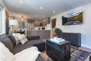 Renovated Aspen 2BR | Pool & Saunas! Walk to Town! - Image 4
