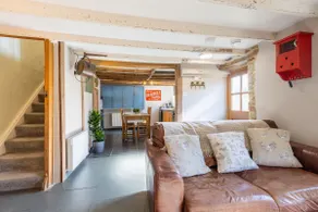 Fuchsia Cottage - Image 5