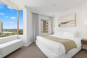 The Rocks Outlook—Resort Living by Circular Quay - Image 2