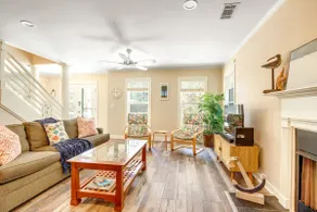 Palmetto-lined home w/ porches, yard & near beach - Image 3