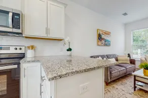 1BR loft in Pet Friendly Resort w/ pool, hot tub & - Image 5
