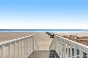 Newly Renovated Oceanfront Home w/ Private Beach - Image 2