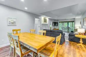 Scenic view cottage w/ Free Wifi - just a short wa - Image 3
