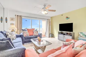Beautiful Beach Front Condo Situé directement sur le Golfe du Mexique en Floride - Image 5