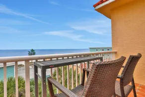 Beautiful Beach Front Condo Situé directement sur le Golfe du Mexique en Floride - Image 4