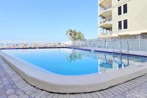 Extraordinary beachfront condo with Gulf view and - Image 2