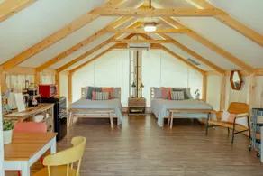 Cozy glamping tent w/ lake access - Image 3