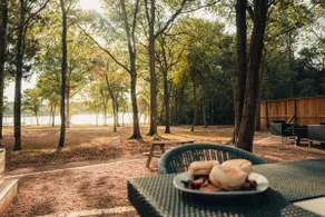 Cozy glamping tent w/ lake access - Image 4