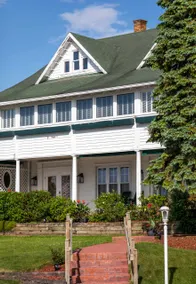 The Inn at Beulah Beach on Crystal Lake - Image 3