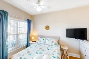 1BR Oceanfront 3rd-Floor | Balcony | Pool - Image 4