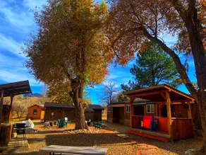 Quiet Mountain Room • Queen Bed • 15 Min to Salida - Image 4