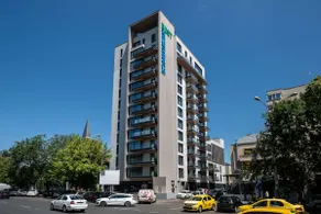 Purple Gem - 2BR Apartment with Great City View - Image 5